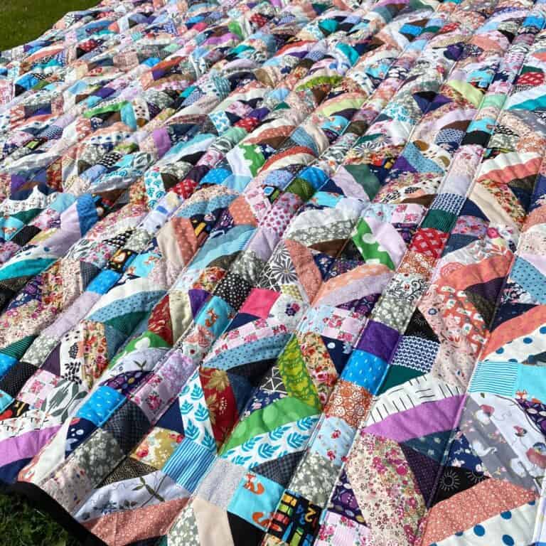 queen sized scrap quilt quilt as you go