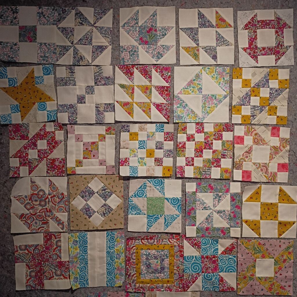 Alice in wonderland blocks